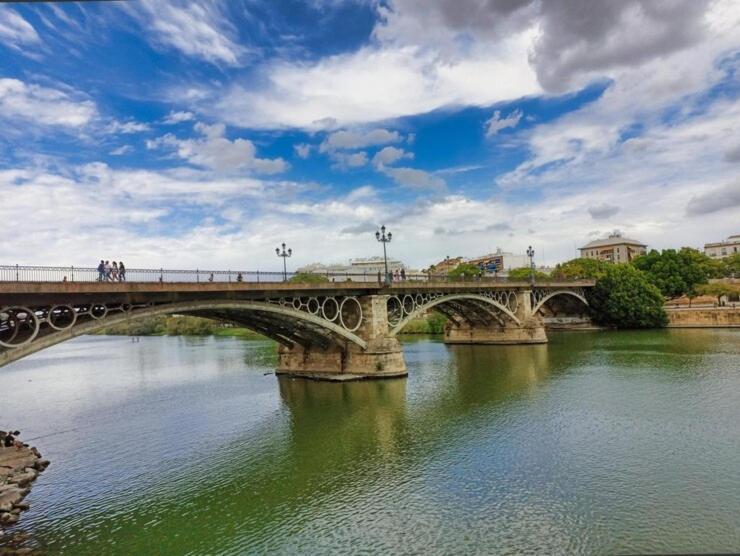 Apartamento Exclusive Triana - Ribera Del Guadalquivir Siviglia Esterno foto